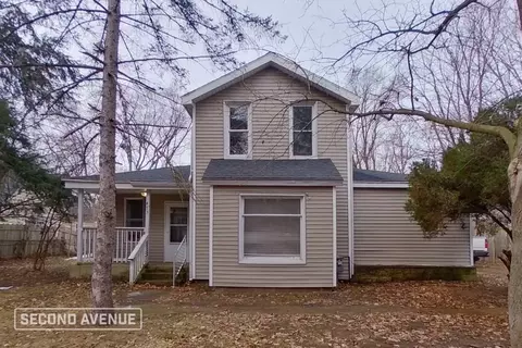 473 N Main St, Allegan, MI 49010