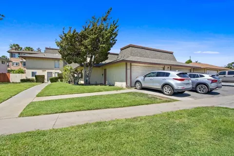 14561 Del Amo Ave, Tustin, CA 92780