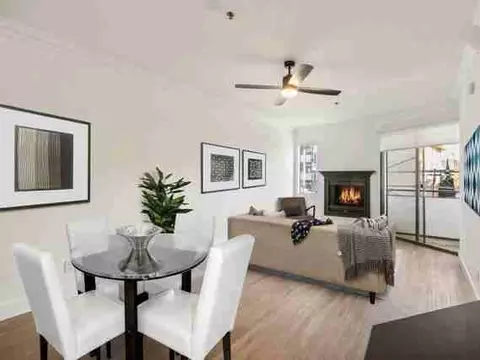 10959 Rochester Ave, Los Angeles, CA 90024