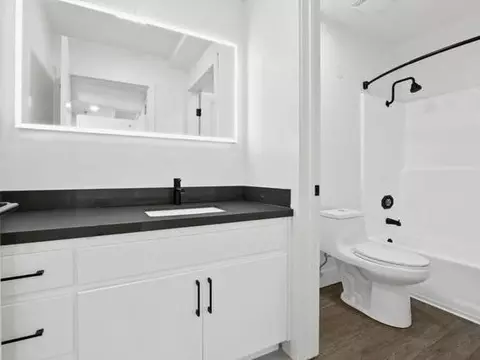 10959 Rochester Ave, Los Angeles, CA 90024