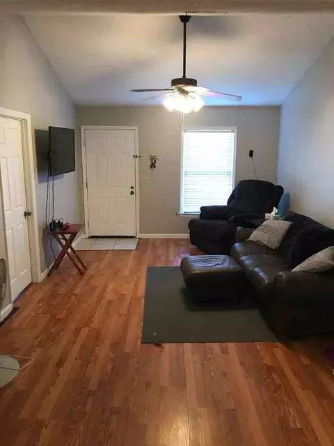 140 Lanier Dr #76, Statesboro, GA 30458
