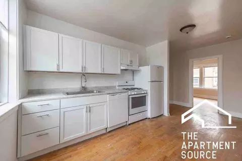 5028 N Springfield Ave #3E, Chicago, IL 60625