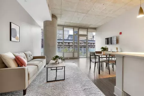 convention plz, Saint Louis, MO 63101