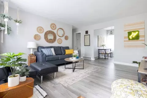 pierce dr, Strongsville, OH 44149
