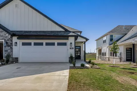 2903 SW Hampshire Ave, Bentonville, AR 72713