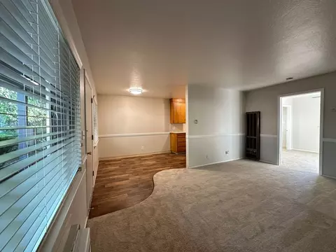 5484 Carlson Dr #15, Sacramento, CA 95819
