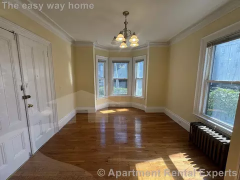 89 Hancock St #2, Cambridge, MA 02139