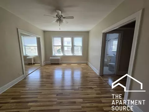 1333 W Birchwood Ave #303, Chicago, IL 60626