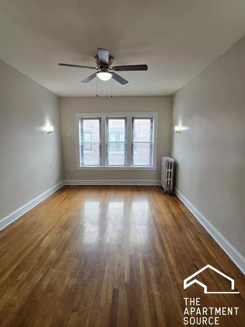 1370 W Estes Ave #3S, Chicago, IL 60626