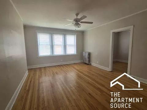 2344 W Touhy Ave #3D, Chicago, IL 60645