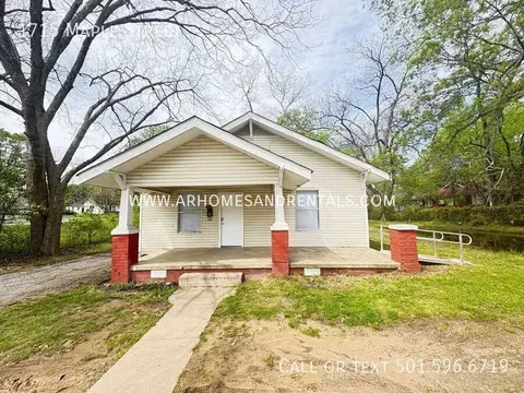 1715 Maple St, North Little Rock, AR 72114