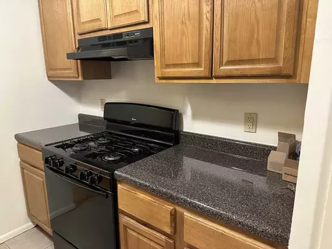 147 Main St #5F, Ridgefield Park, NJ 07660
