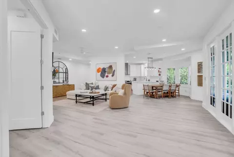 colonade cir, Naples, FL 34103