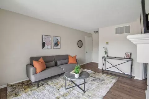 highbluffs blvd, Columbus, OH 43235