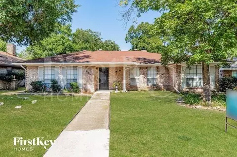 1625 San Antone Ln, Lewisville, TX 75077