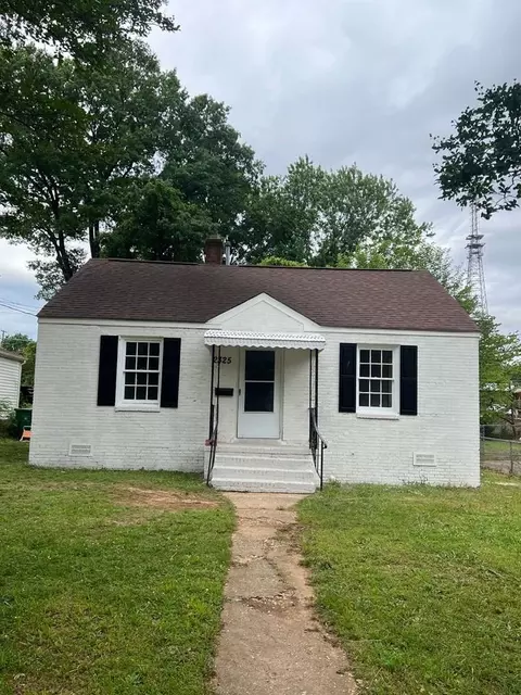 2325 Bancroft St, Charlotte, NC 28206