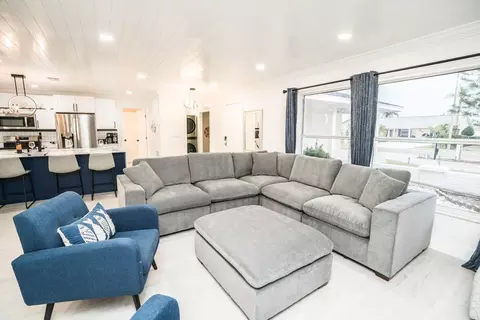 solitaire palm way, Apollo Beach, FL 33572
