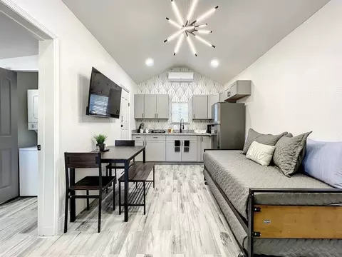 e grant ave, Orlando, FL 32806