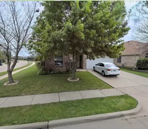 400 Angler Dr, Crowley, TX 76036