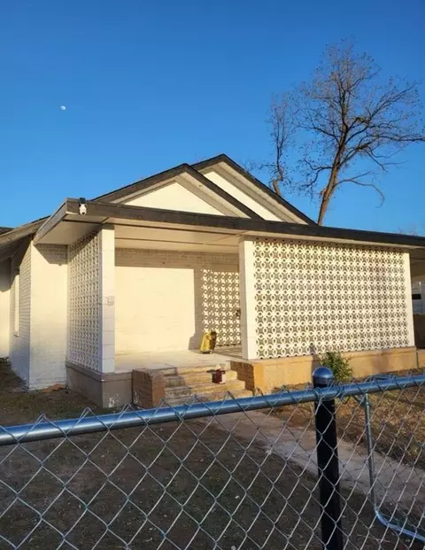 1917 N Avenue L, Lubbock, TX 79403