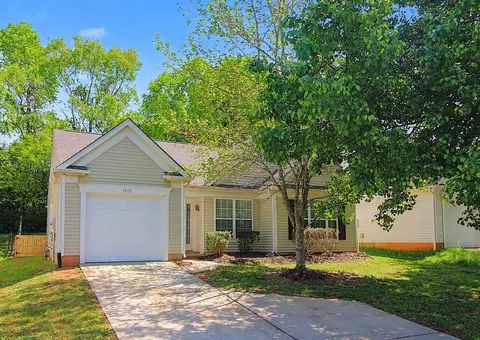 1416 Rumstone Ln, Charlotte, NC 28262