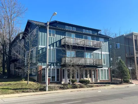 1116 N Walnut St #3, Bloomington, IN 47404