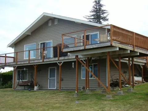 1435 Crestview Dr #MIL, Camano Island, WA 98282