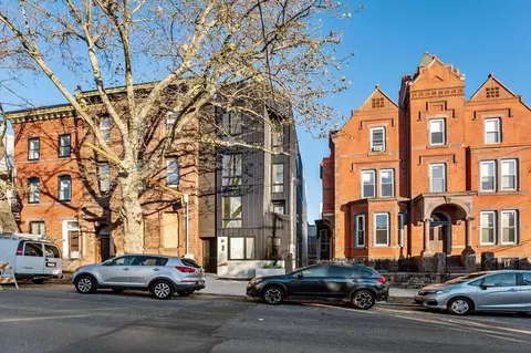 933 N 29th St, Philadelphia, PA 19130