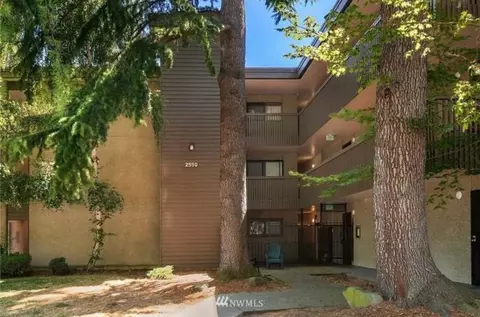 2550 Thorndyke Ave W #402, Seattle, WA 98199