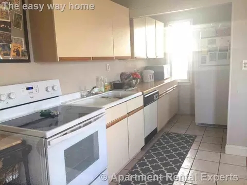1 Mossland St #3, Somerville, MA 02144