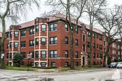 1025 Dempster St #1033E3, Evanston, IL 60201