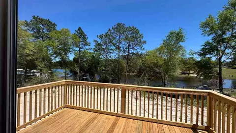 719 Windflower St, Defuniak Springs, FL 32433