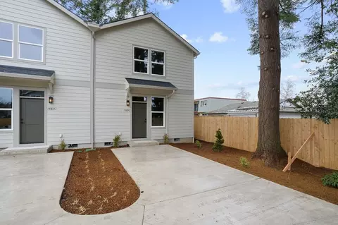 15893 SE Washington Ct, Portland, OR 97233