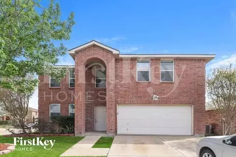 3825 Foxhound Ln, Fort Worth, TX 76123