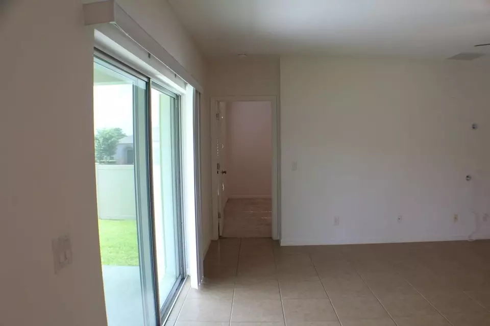  1504 Finchburg St, Clermont, FL 34715 photo 9