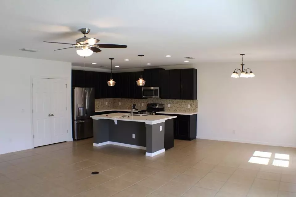  1504 Finchburg St, Clermont, FL 34715 photo 5