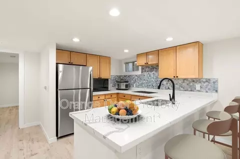 7727 Jones Ave NW, Seattle, WA 98117