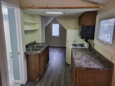 306 Douglas Ave #2, Kalamazoo, MI 49007