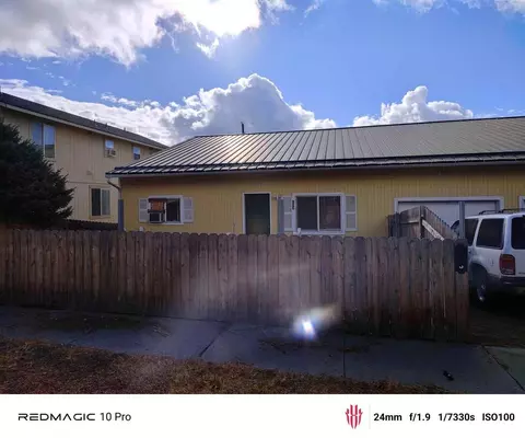 101 4th St #101, Cheney, WA 99004