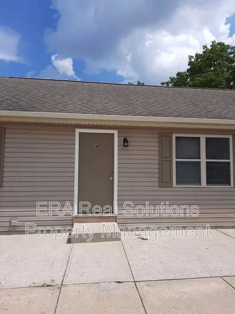 97 Liberty Ln, Hillsboro, OH 45133