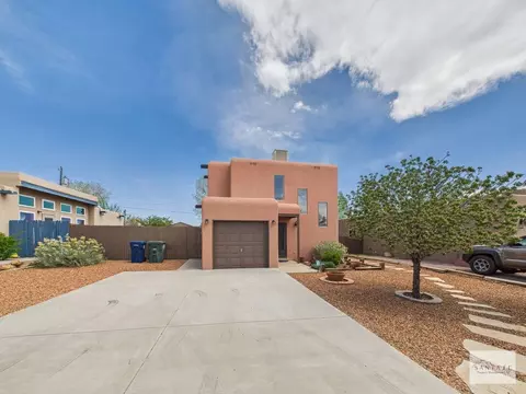 1327 Acequia Borrada, Santa Fe, NM 87507