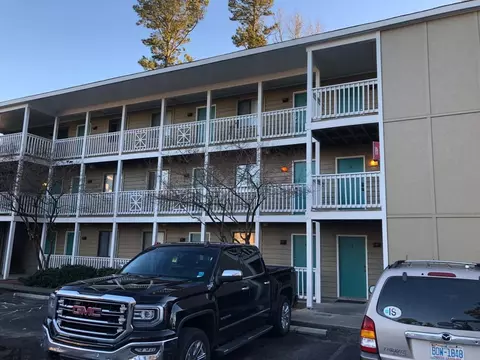 4756 Seahawk Sq, Wilmington, NC 28403