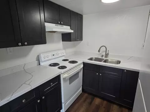 2634 N 43rd Ave #D, Phoenix, AZ 85009