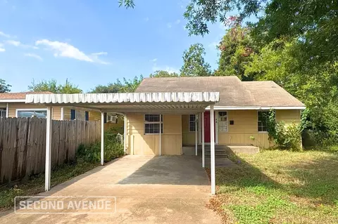 44 16th Ave N, Texas City, TX 77590