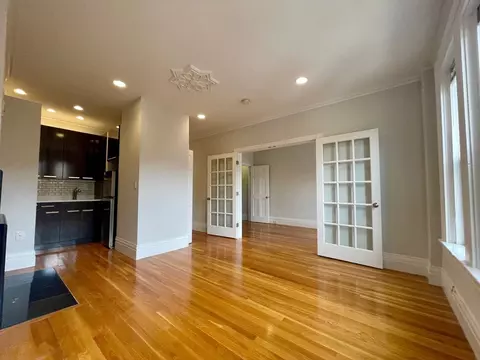 254 Newbury St, Boston, MA 02116