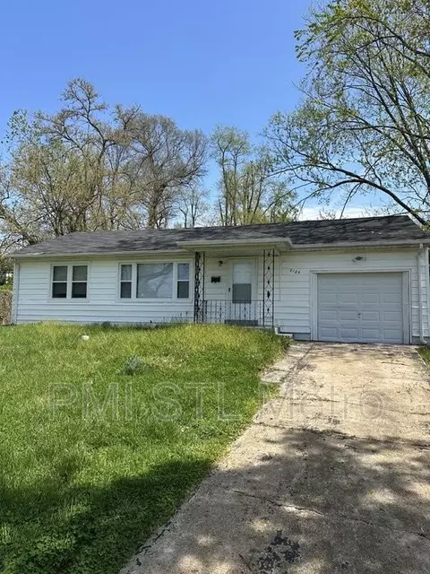 9125 Bel Acres Ct, Saint Louis, MO 63121