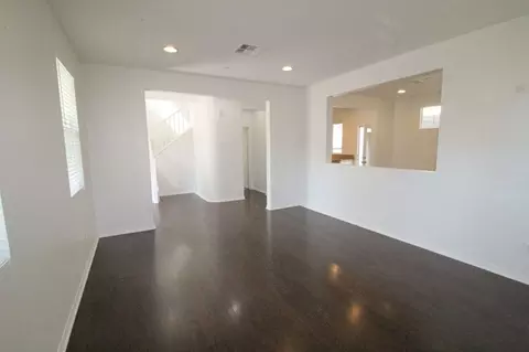 3139 Lisbon Ln, Oxnard, CA 93036 photo 5