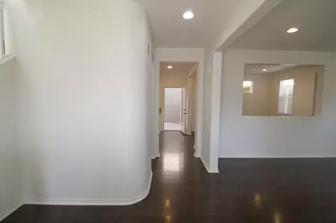 3139 Lisbon Ln, Oxnard, CA 93036 photo 3