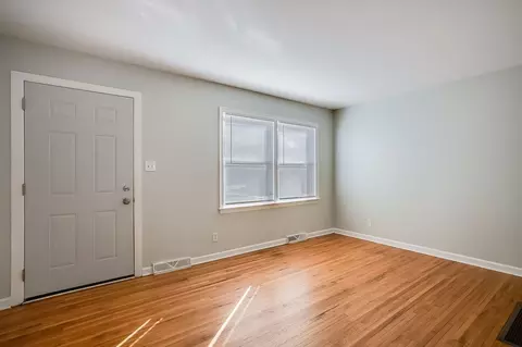 2701 E Harry St, Wichita, KS 67211