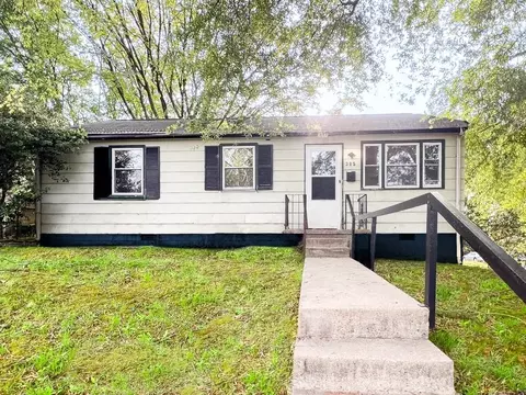305 S 9th Ave #NA, Hopewell, VA 23860